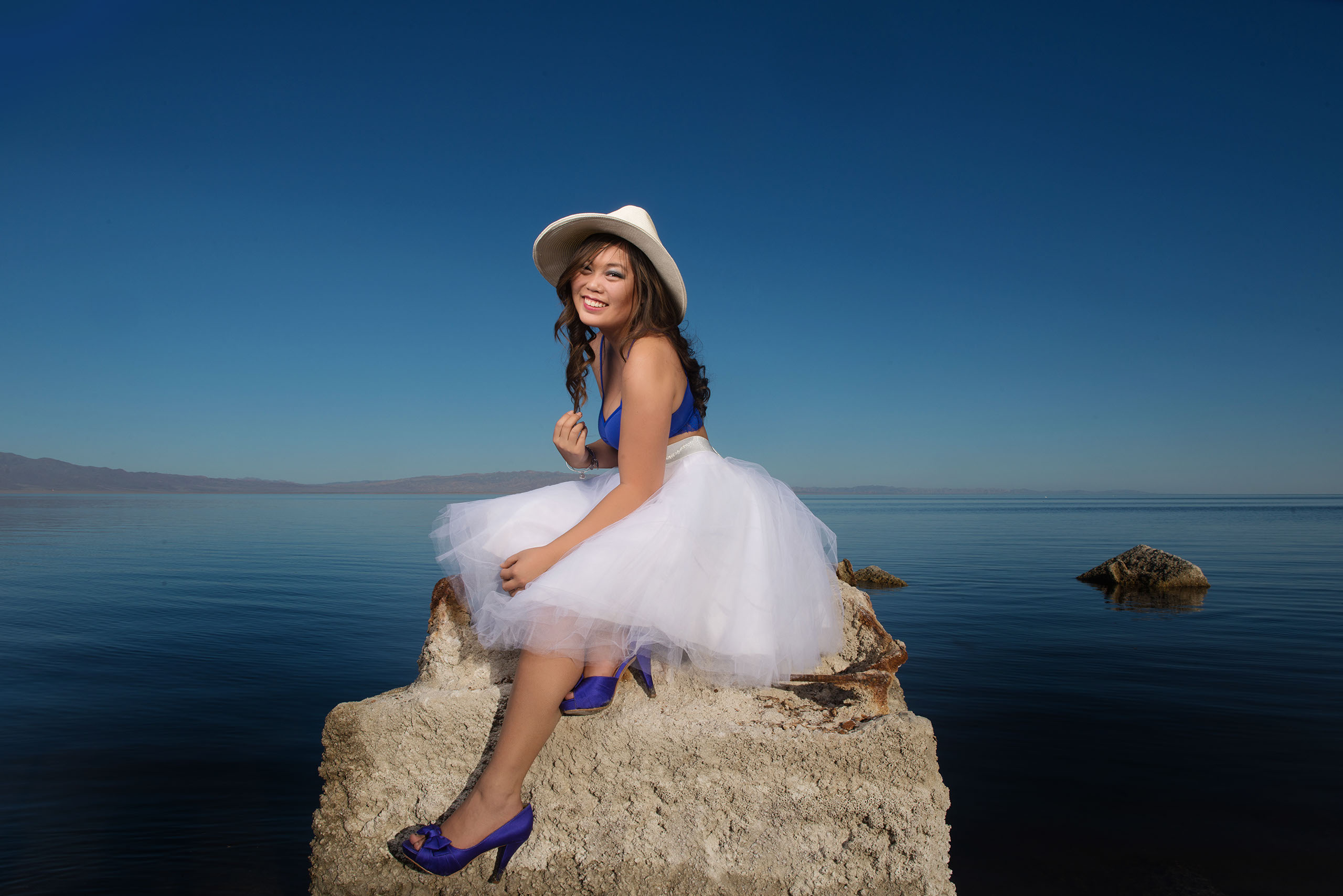 Senior Portraits Toledo Ohio Photographer Perrysburg Maumee. High School Senior Photography. Perrysburg, Maumee, Anthony Wayne, Notre Dame Acade