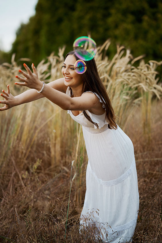 High School Senior Photographers Sylvania Northview, Perrysburg, Bedford High School, Anthony Wayne High School, Ottawa Hills High School