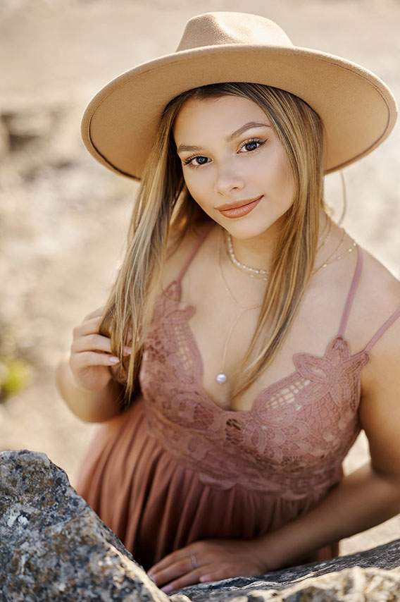 High School Senior Photographers Sylvania Northview, Perrysburg, Bedford High School, Anthony Wayne High School, Ottawa Hills High School