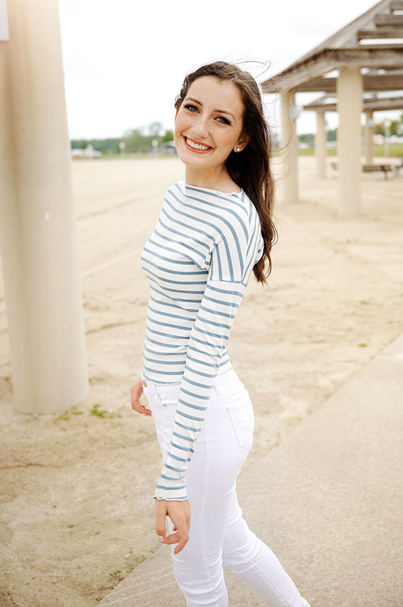 Senior Pictures Near Me Top High School Senior Photographers Toledo Sylvania Northview, Perrysburg, Clay High School, Anthony Wayne High School