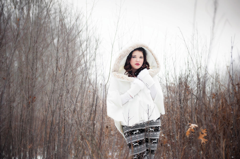 Toledo Ohio Senior Portraits, Bedford High School High School Senior portrait session. Holly Omlor Photograpphy 
