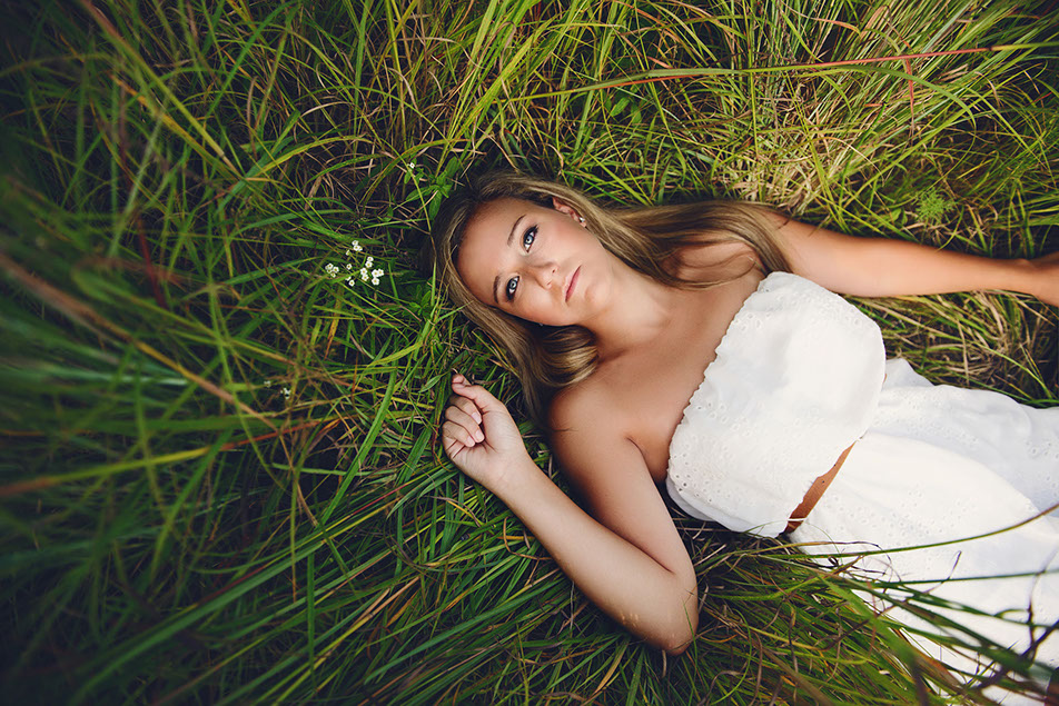 A senior portrait of a St. Ursula Academy student, Toledo Ohio Photographer, Toledo Senior Photographers, Toledo High School Photographer